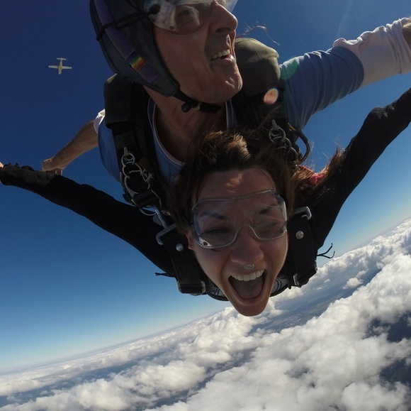 Meet your Posher, Kendra - Picture 3 of 3